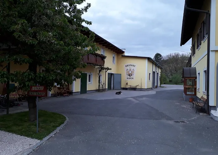 Bed and breakfast Obsthof Glueck *